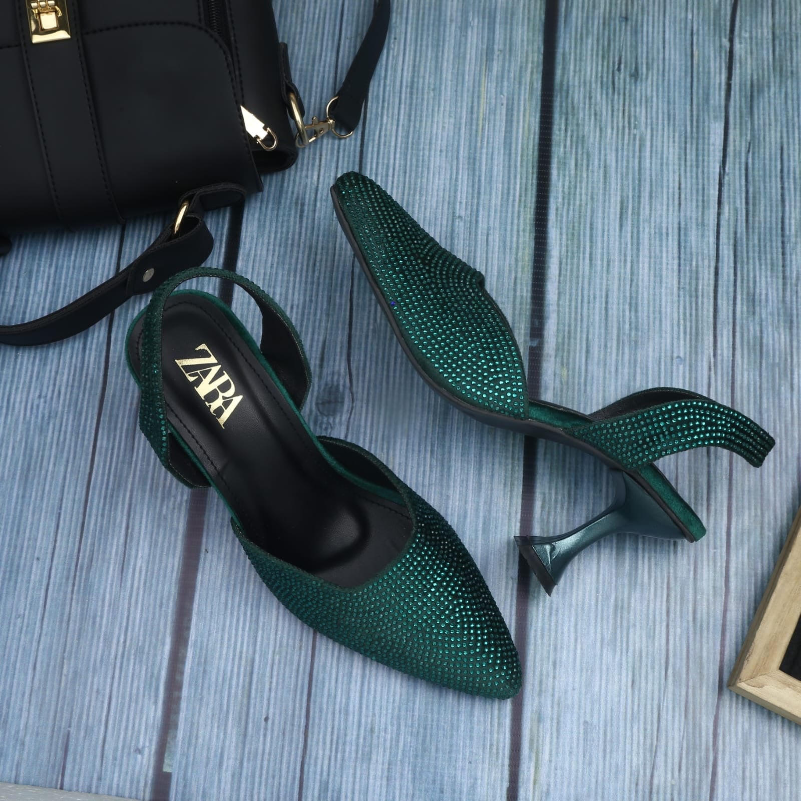 Zara Zeen Heel