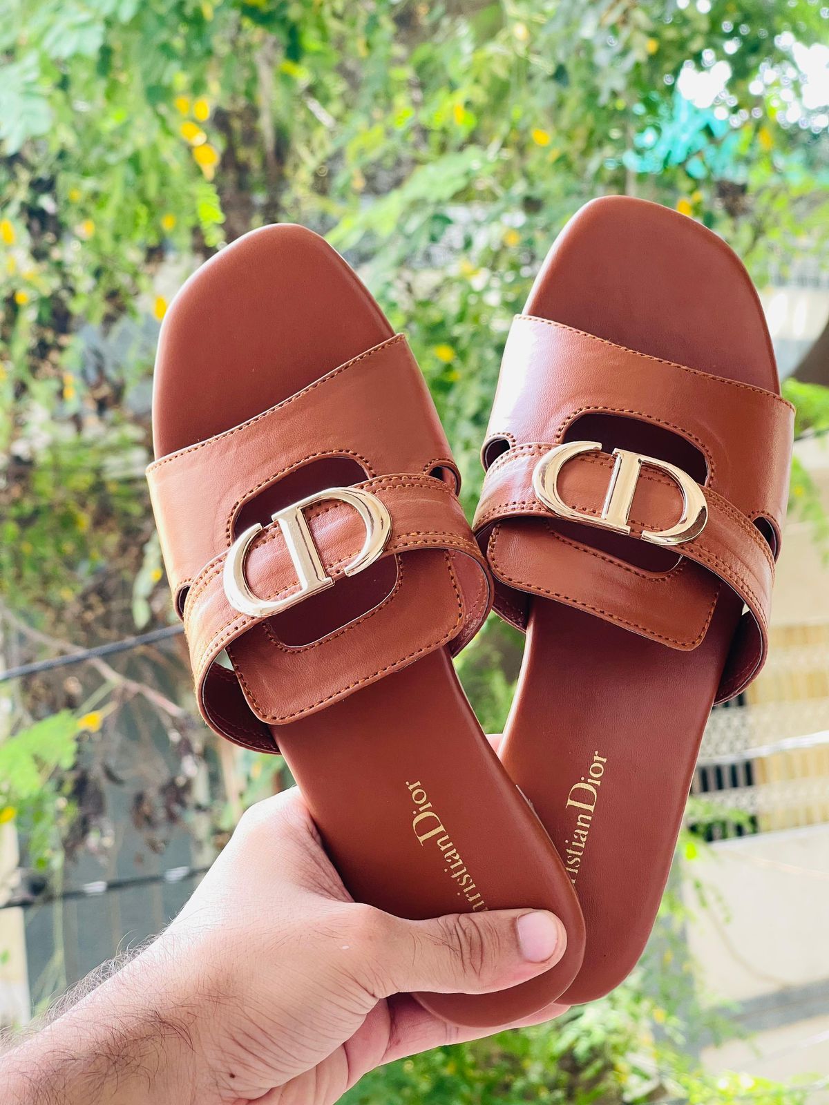 Cdior Flats