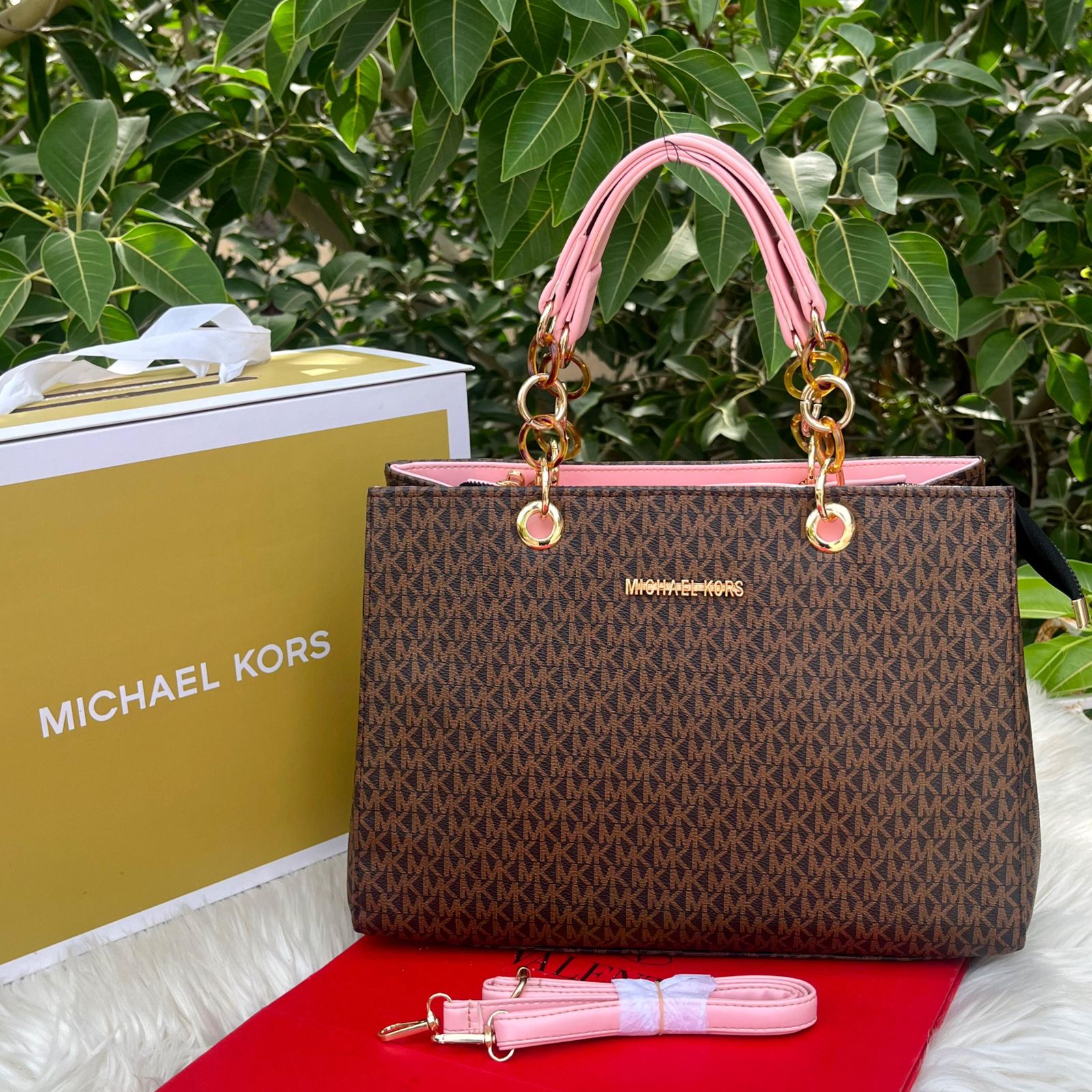 Michael Kors Logs Bags
