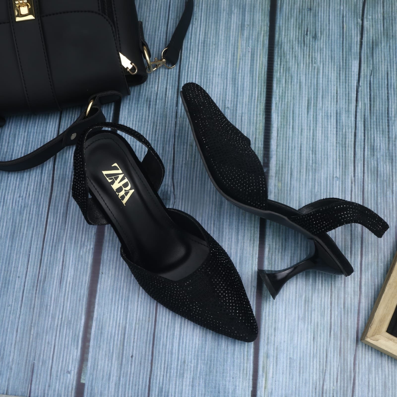 Zara Zeen Heel