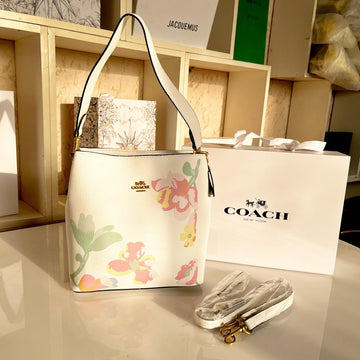 Coach Bucket Bag