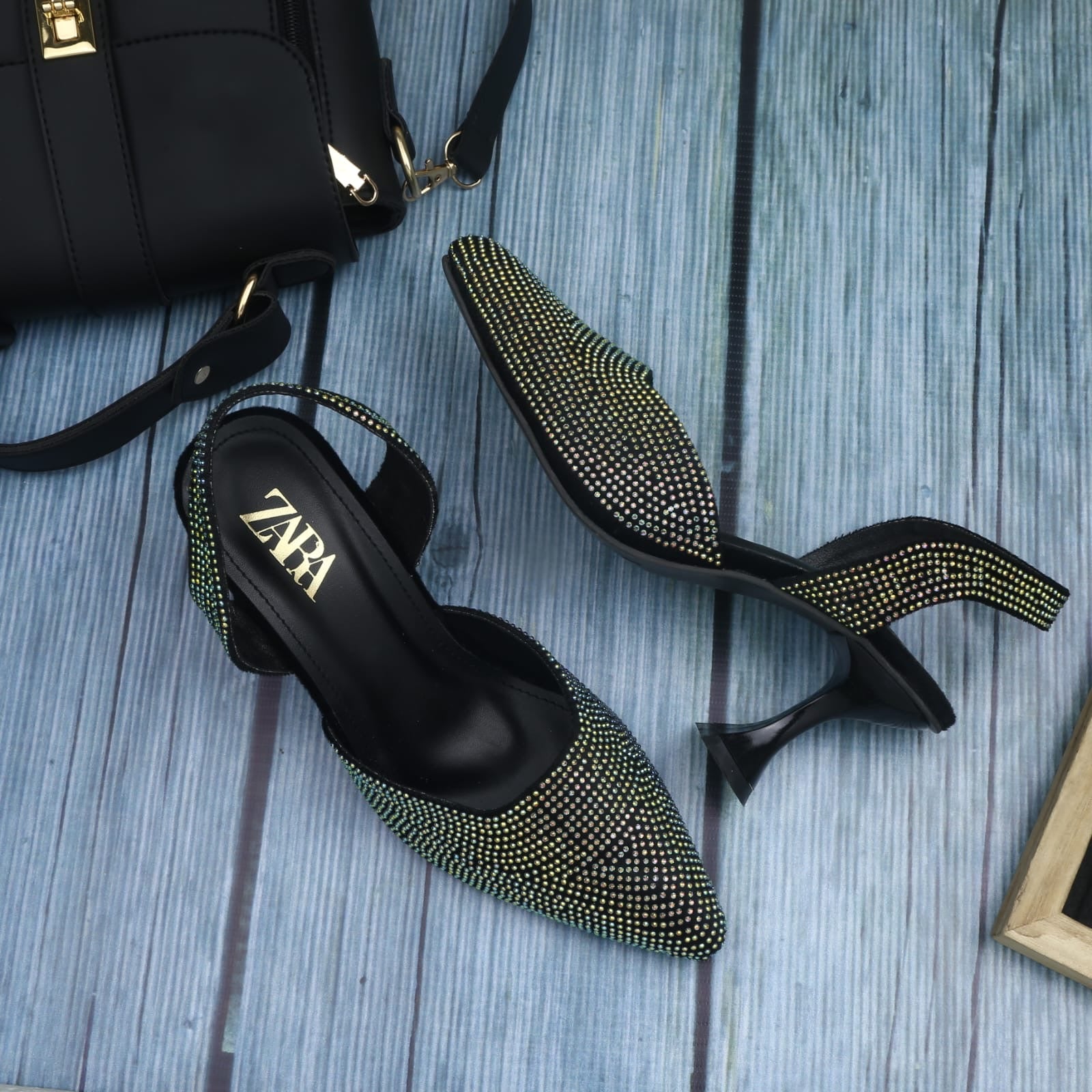 Zara Zeen Heel