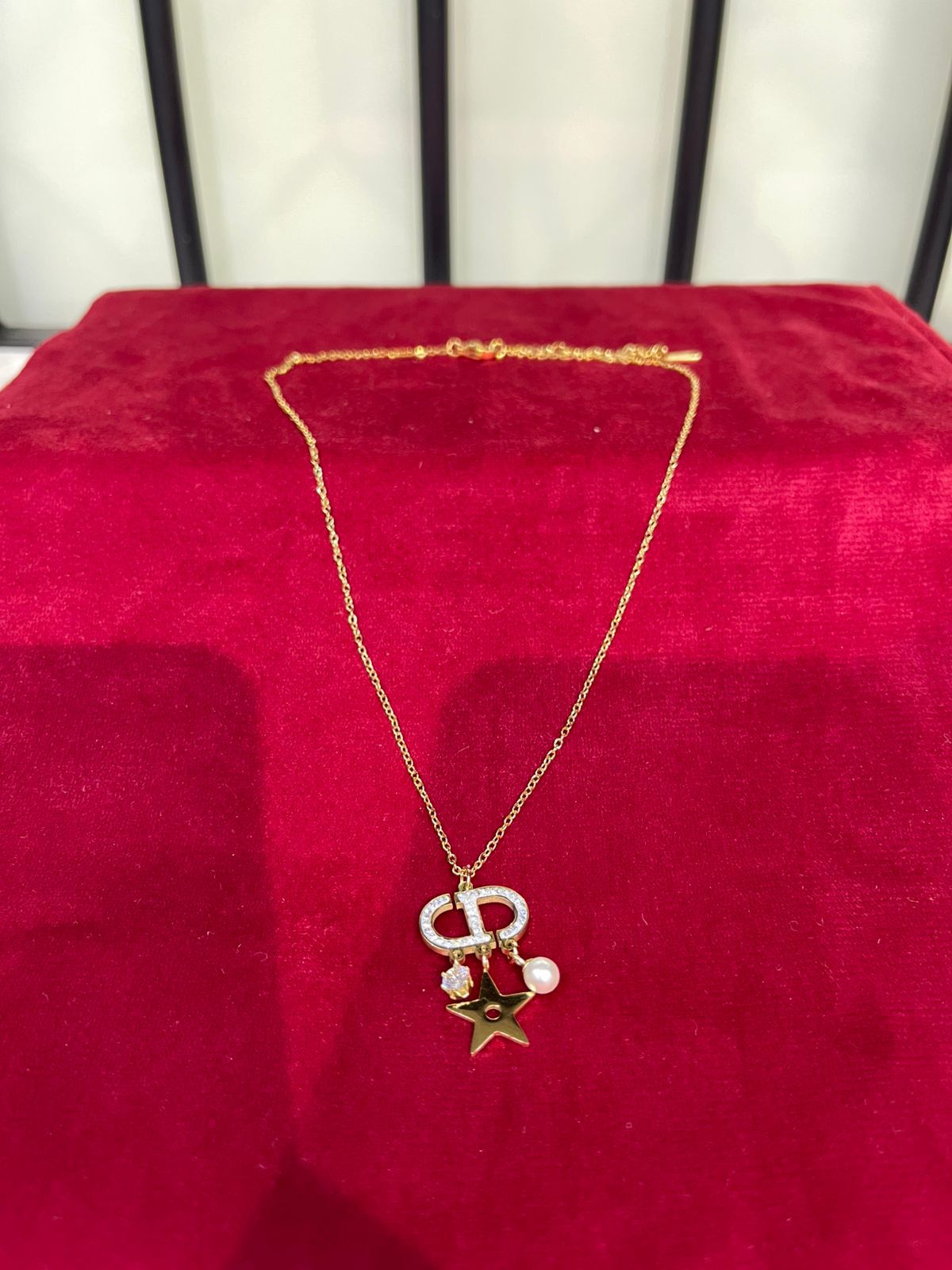 Necklace & Pendant