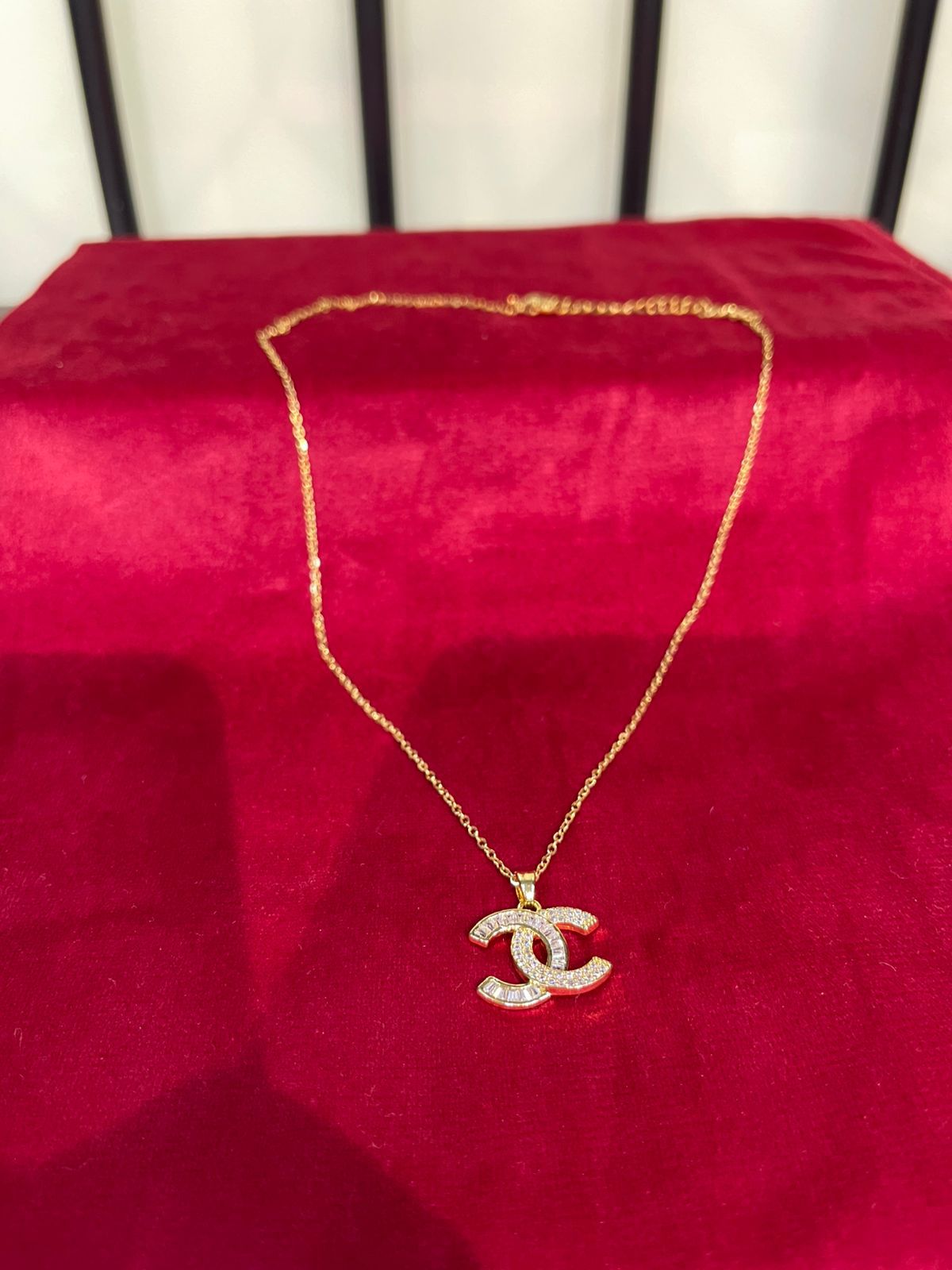 Necklace & Pendant