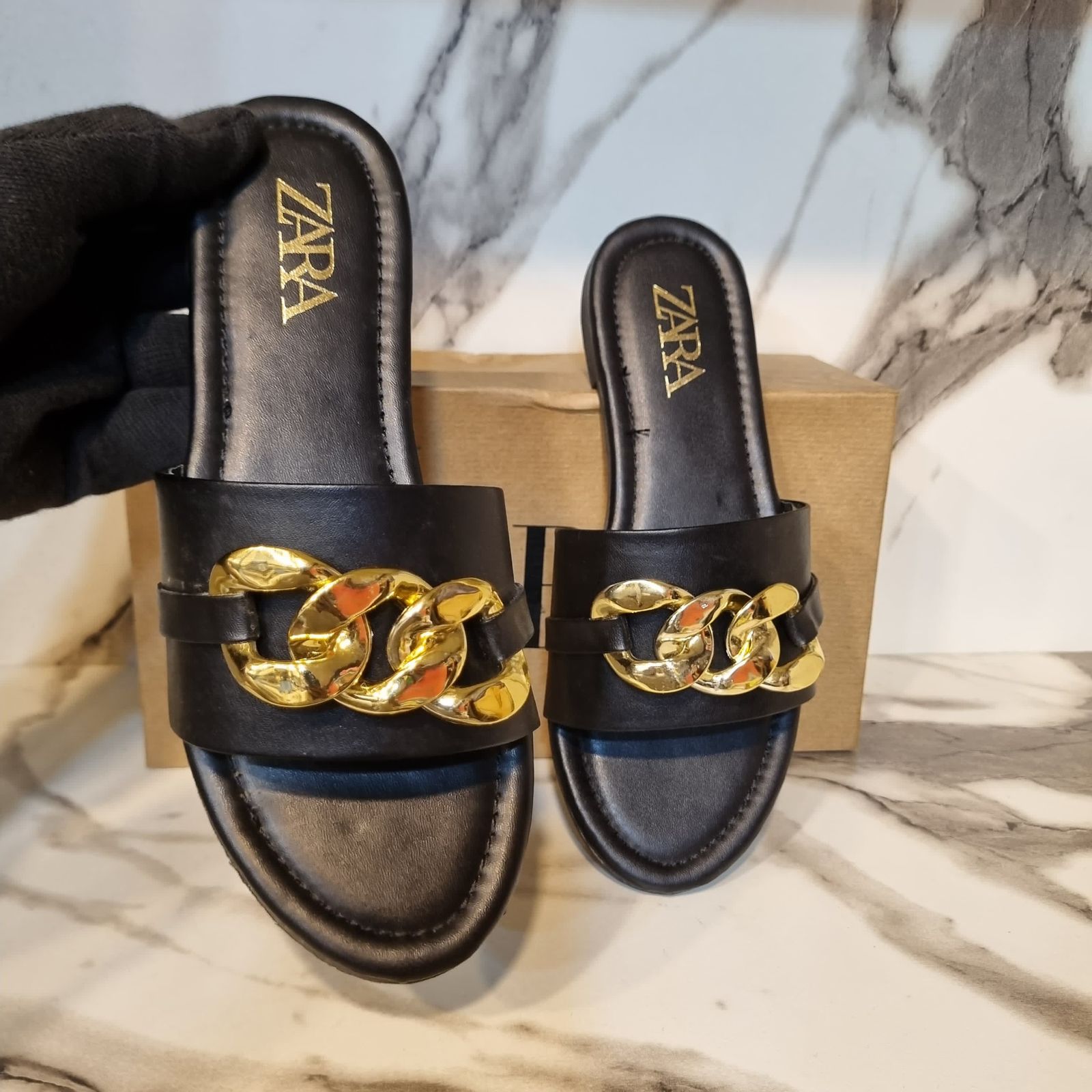 Zara Chain Flats