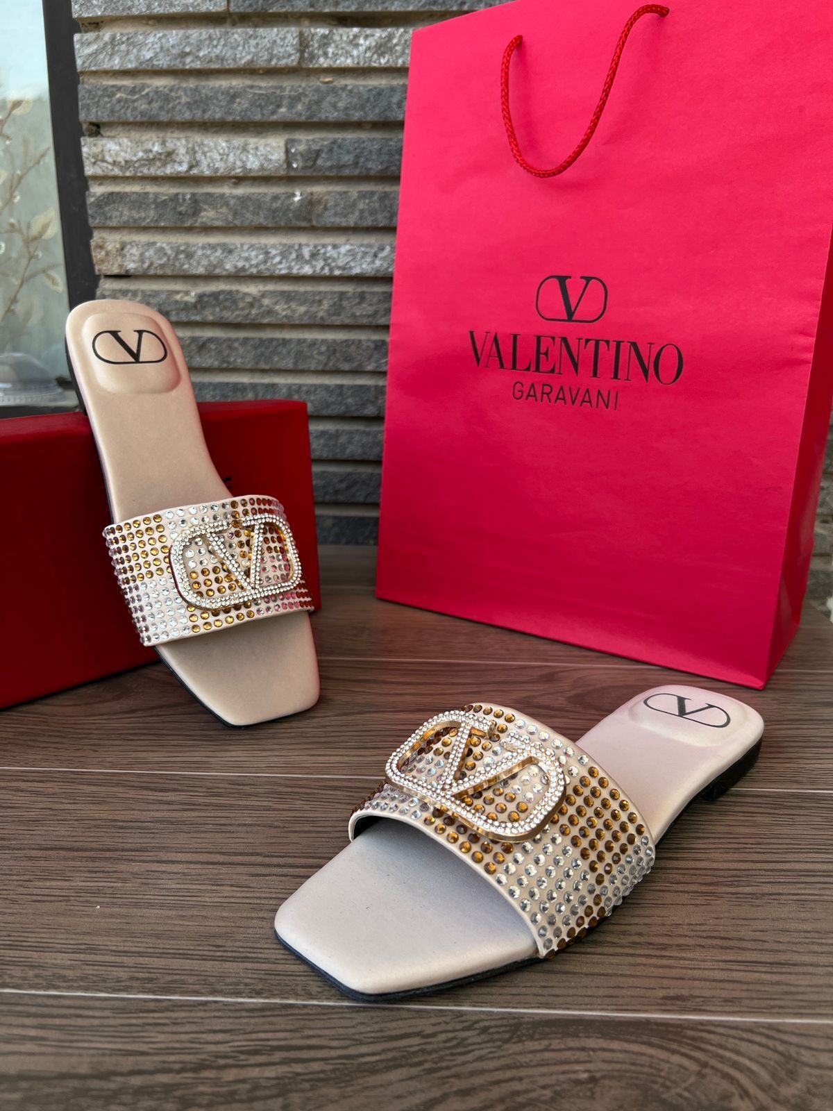 Valentino Soft Walk