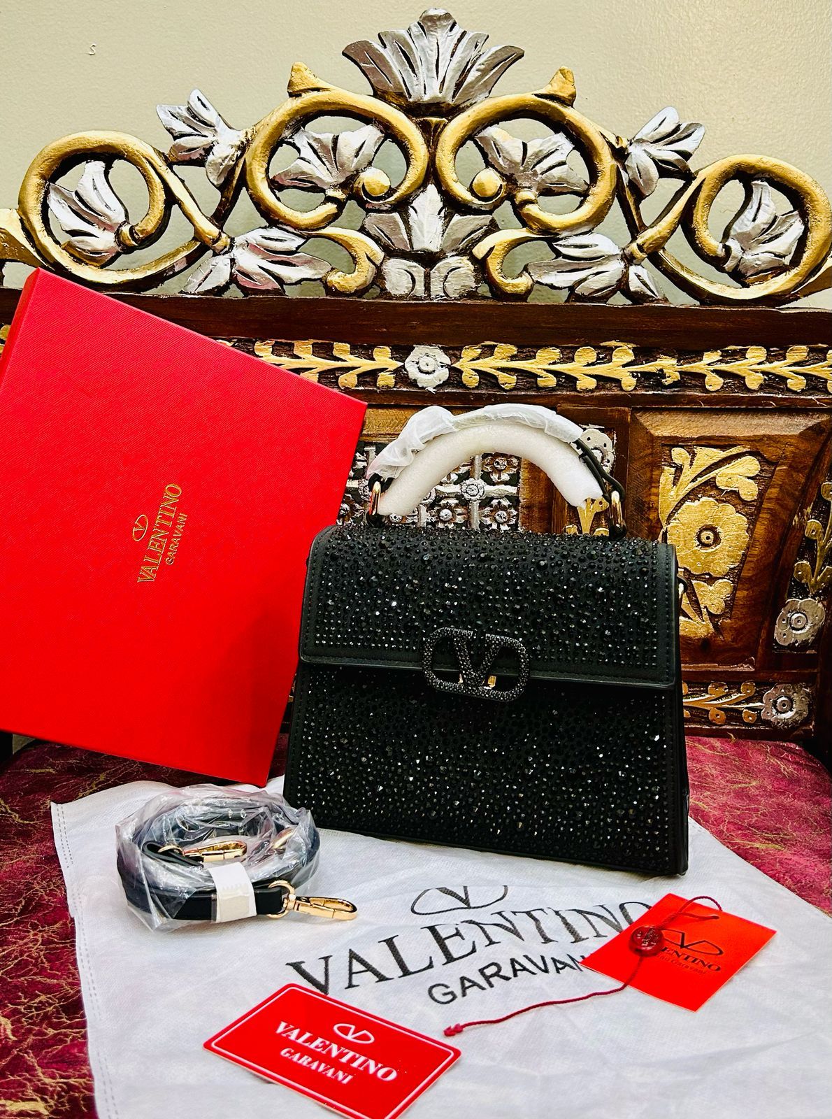 Valentino Voyage