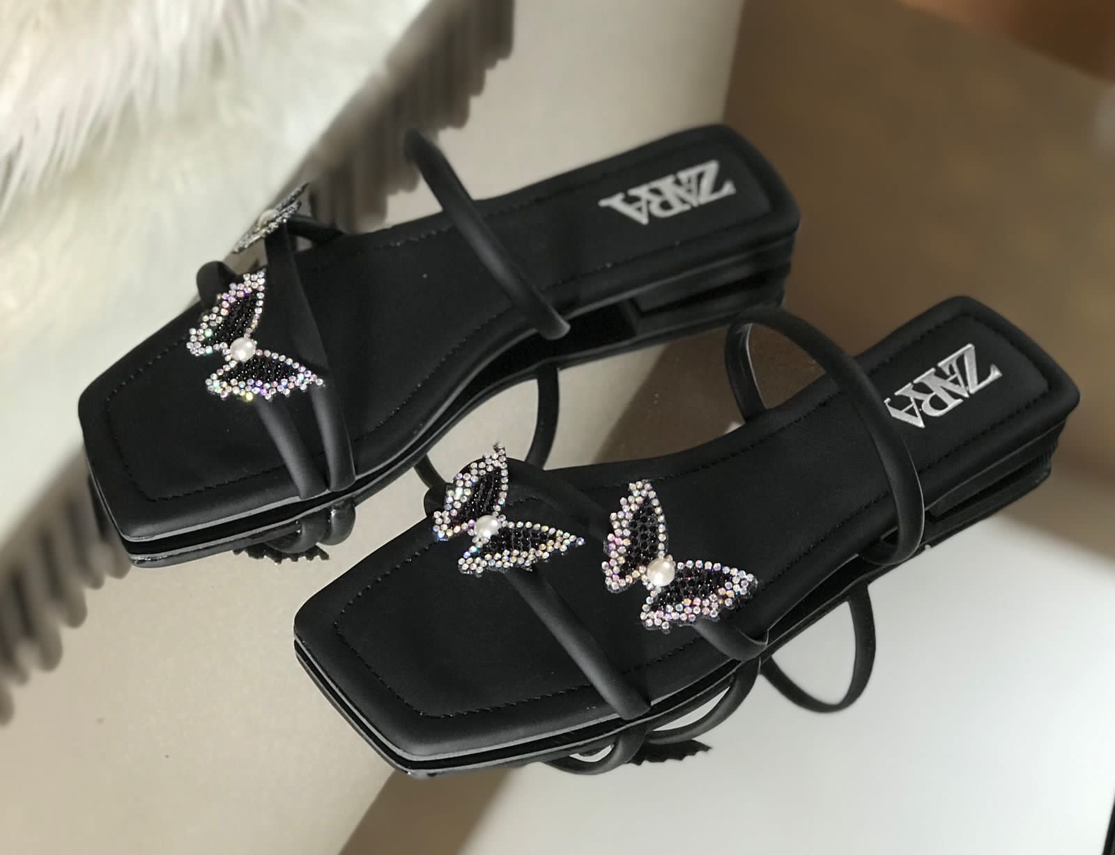 Zara Soft Stride Slipper