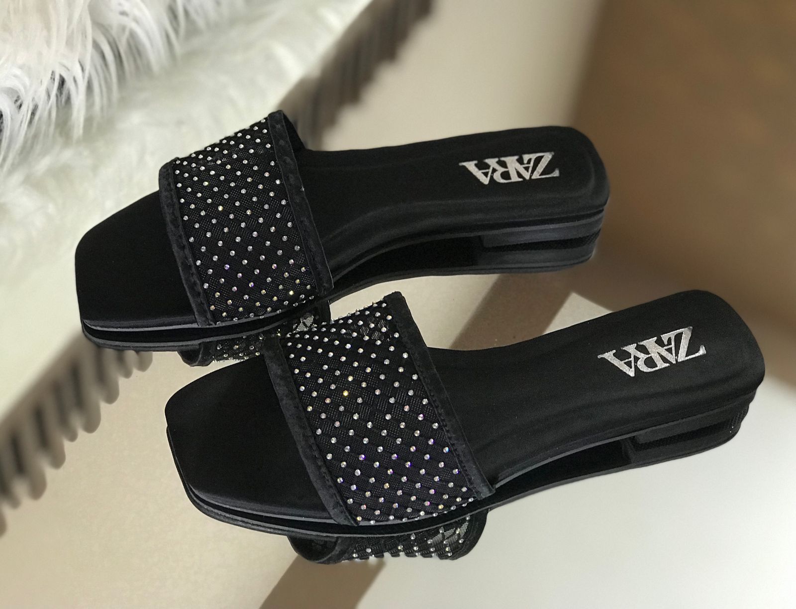 Zara Net Stone