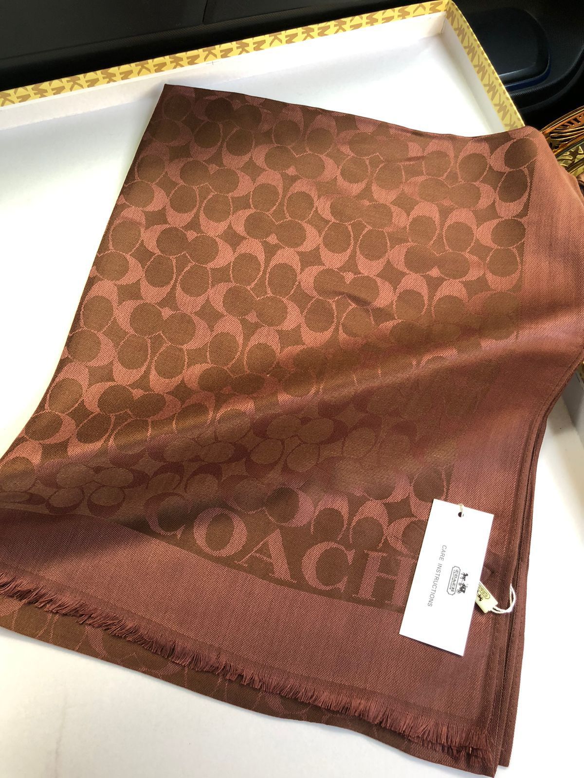 Cd Scarves