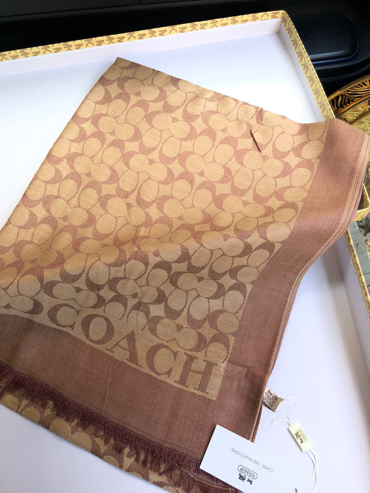 Cd Scarves