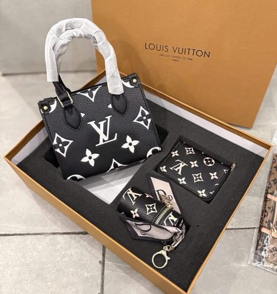 On the Go Set Tote