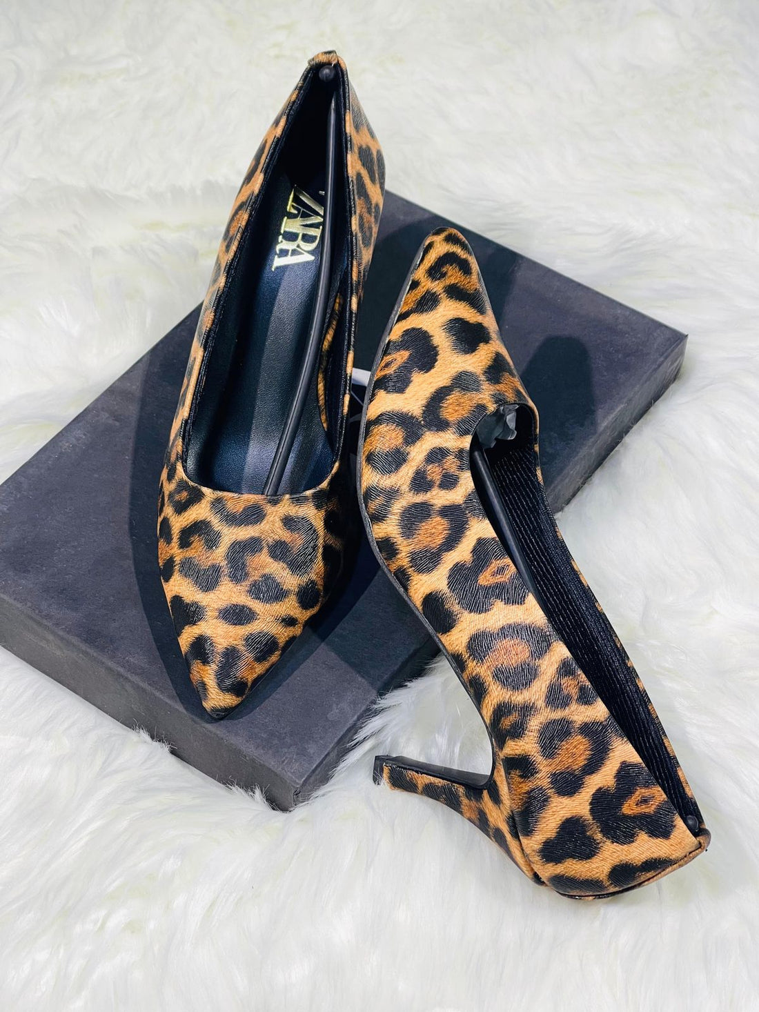 Zara Textured Pumps