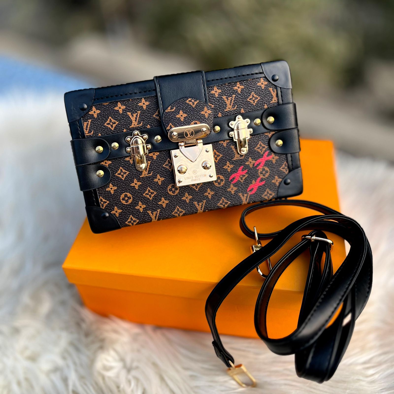 Lv Trunk Bag