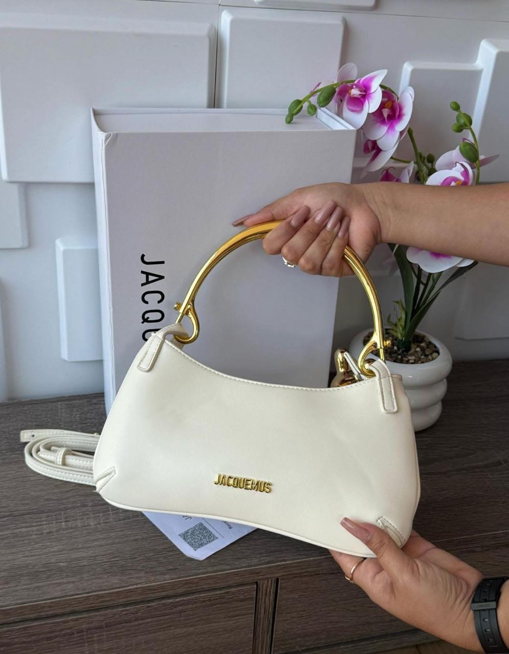 Jacquemes Le Bisou Mousqueton Bag