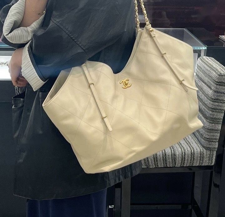 Chanel Maxi Shopping Bag in Calfskin