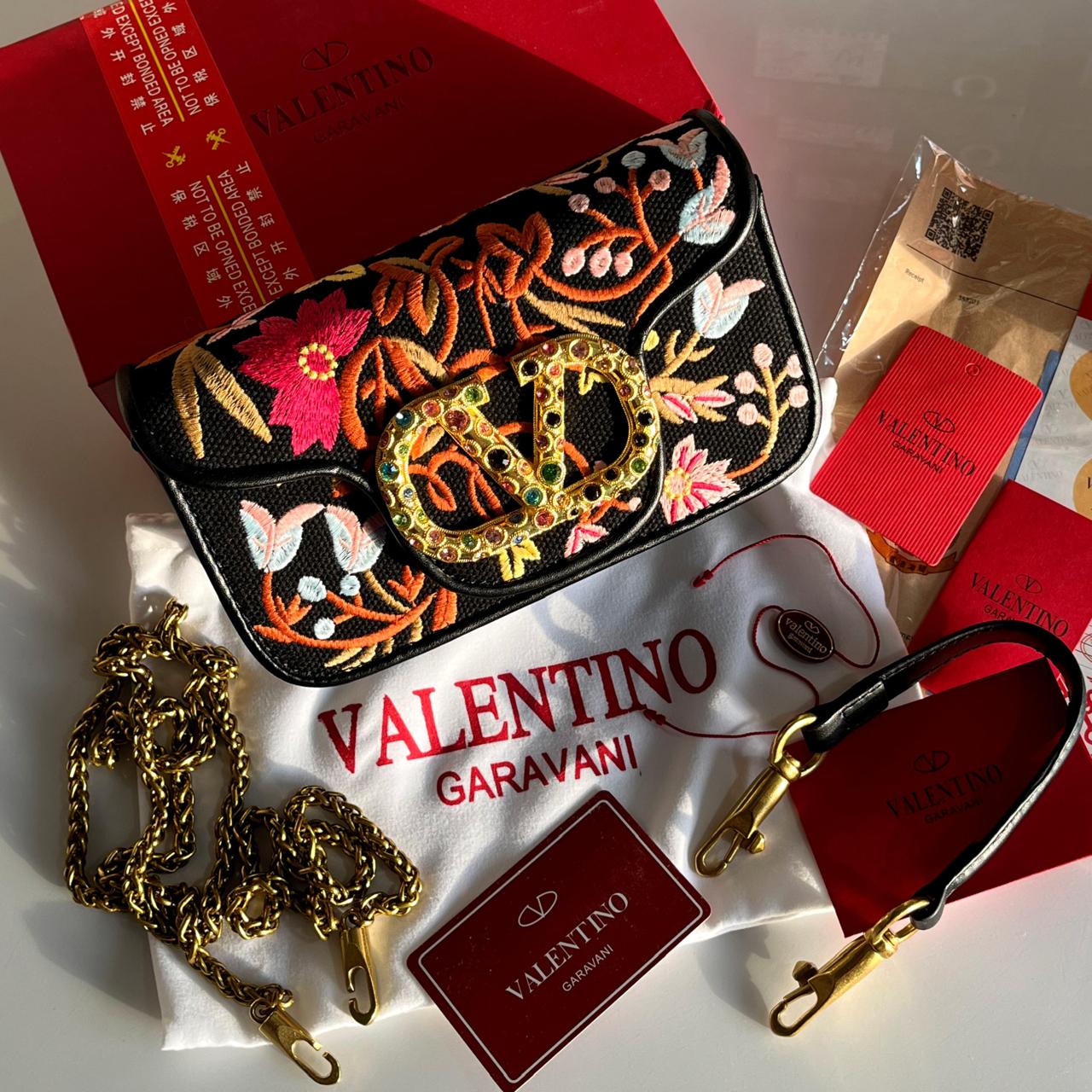 Valentino Garavani small Locò