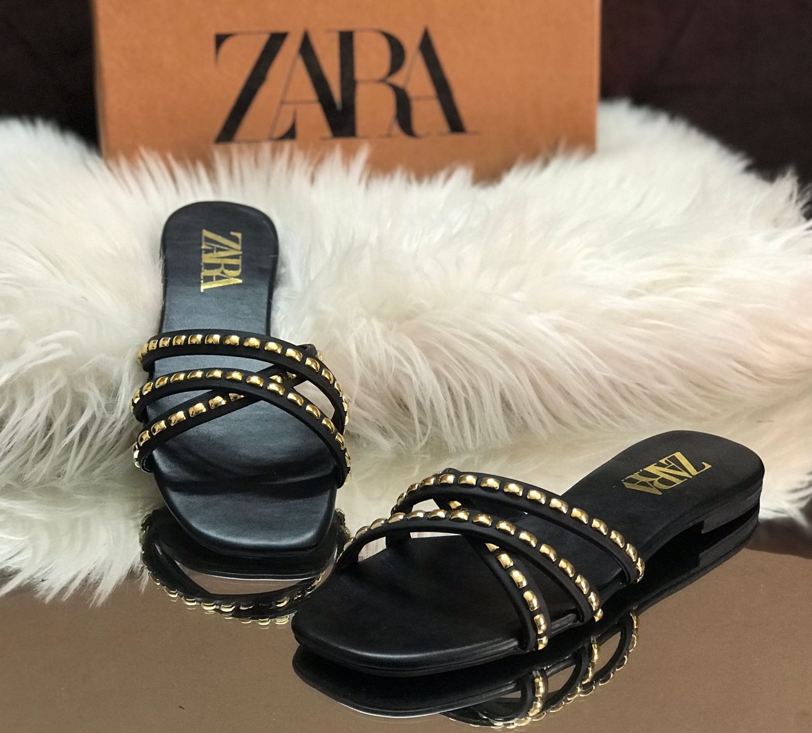 Zara Strei Slides