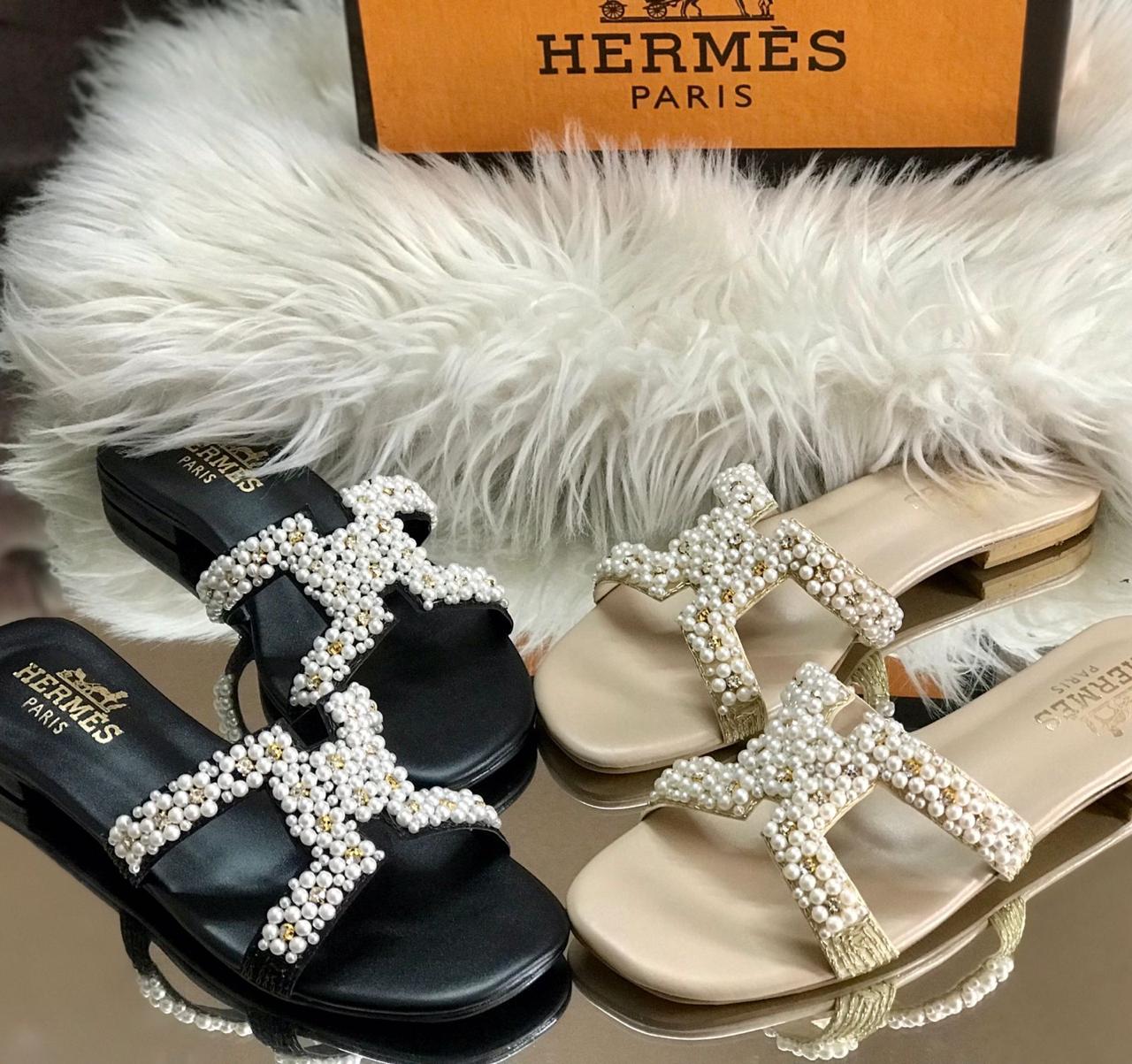 Signature H Sandals