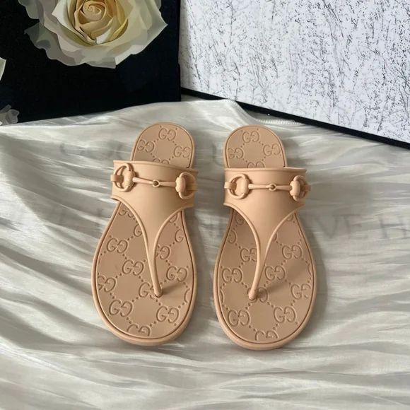Gg Minorca Thong Sandals