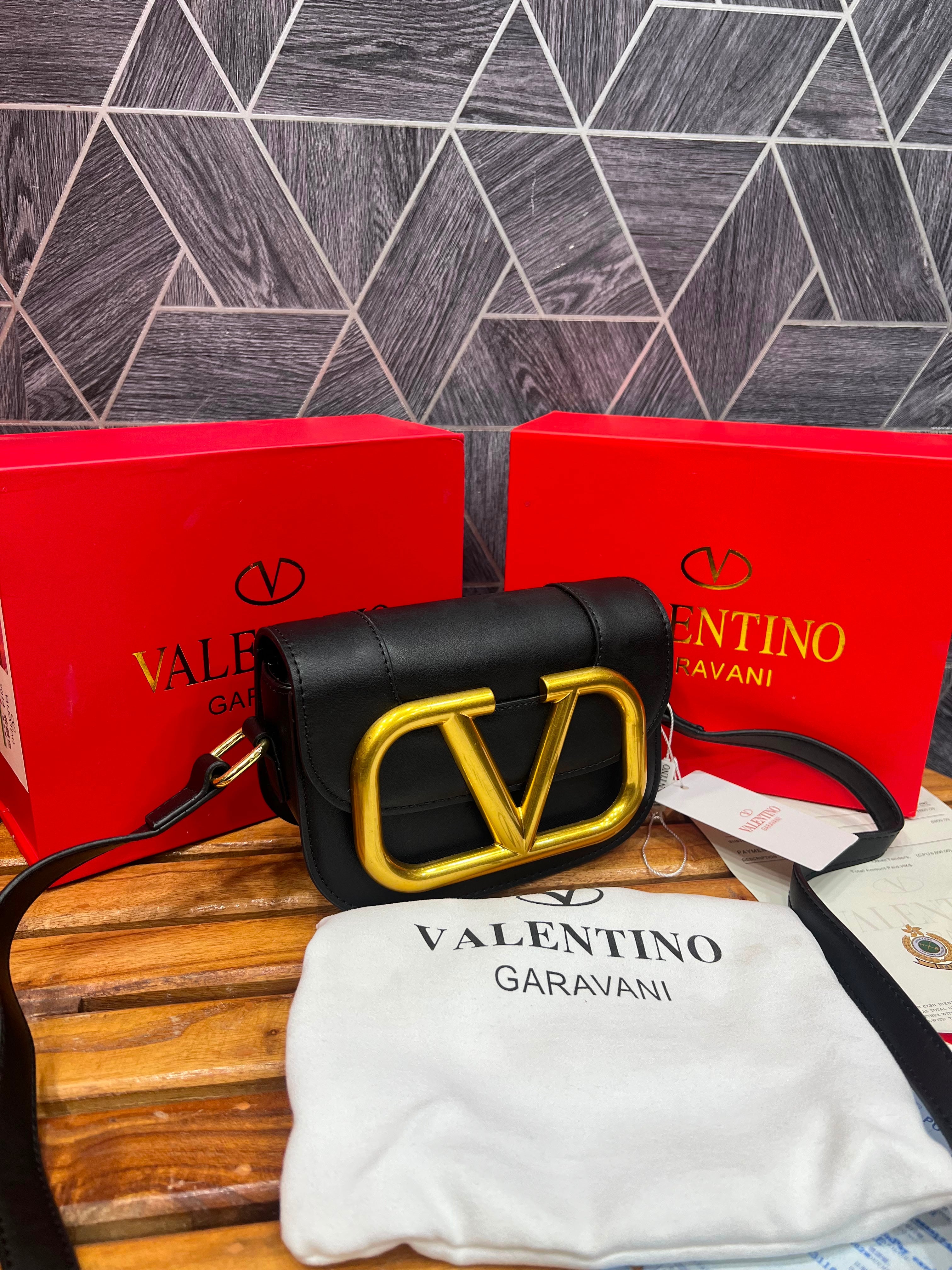 V Logo Signature Supervee Crossbody Bag