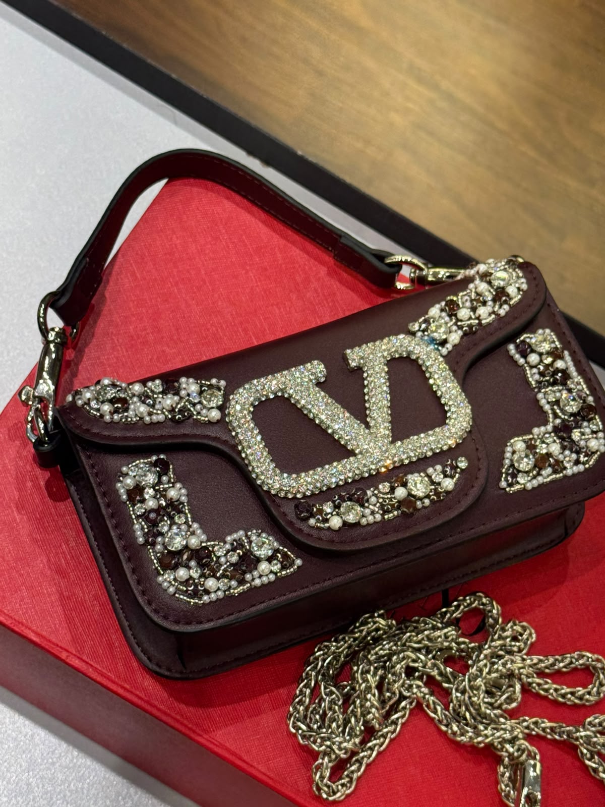 V Locò Small Shoulder Bag