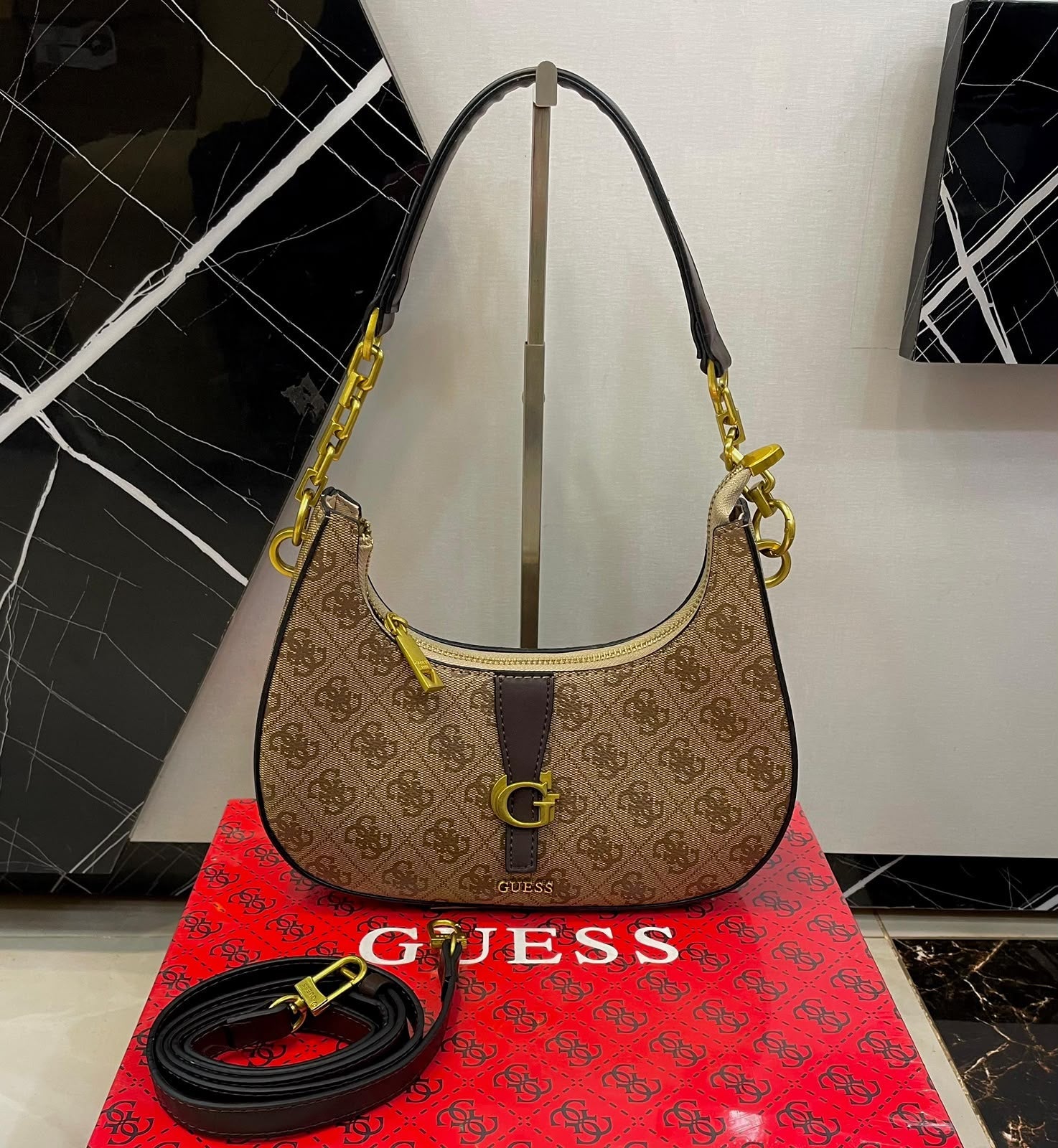Guess Shoulder Bag