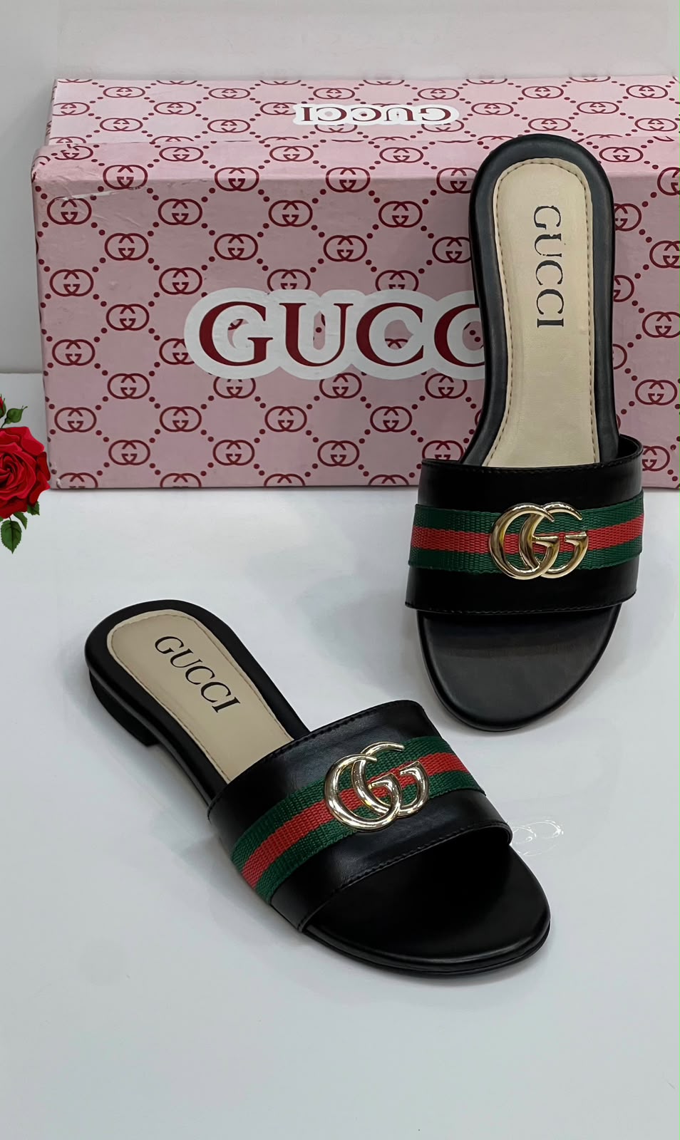 Gg Signature Sandals