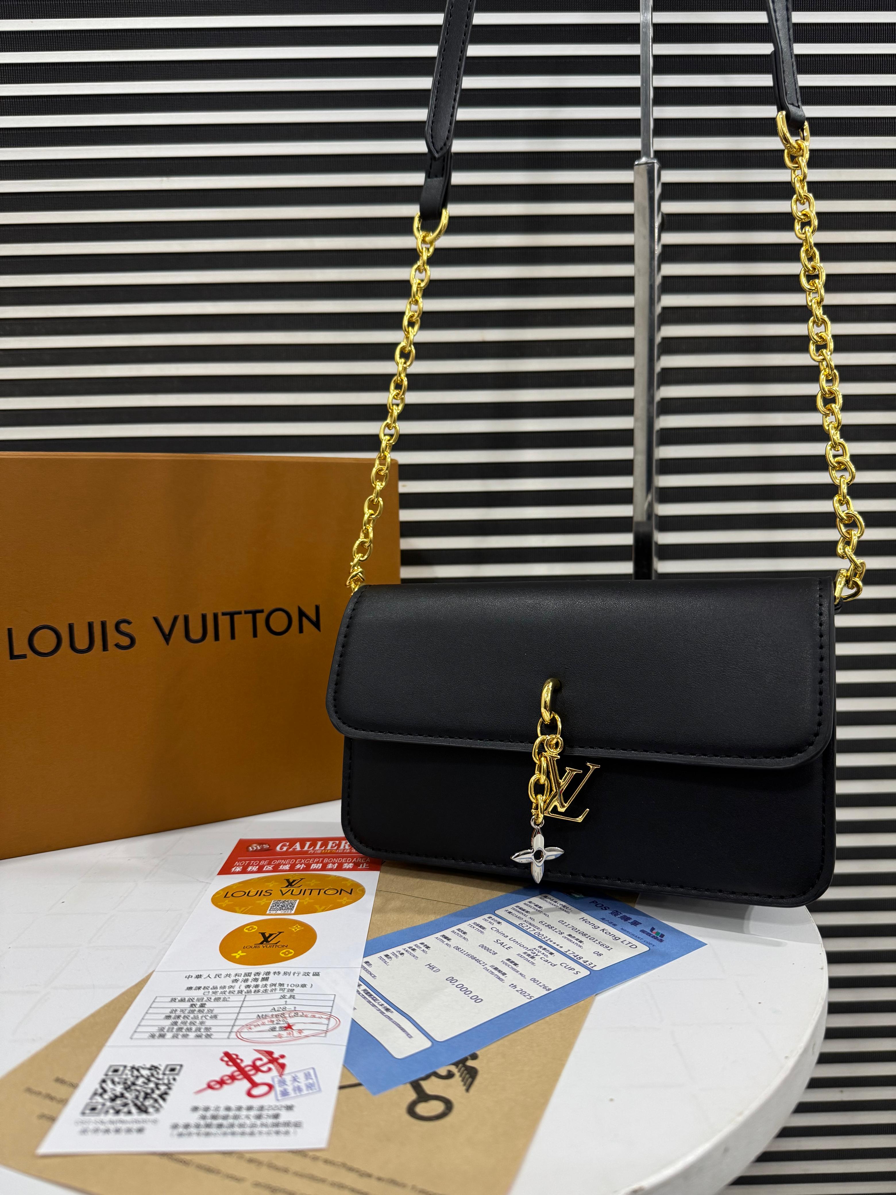 Lv Wallet On Chain Bag
