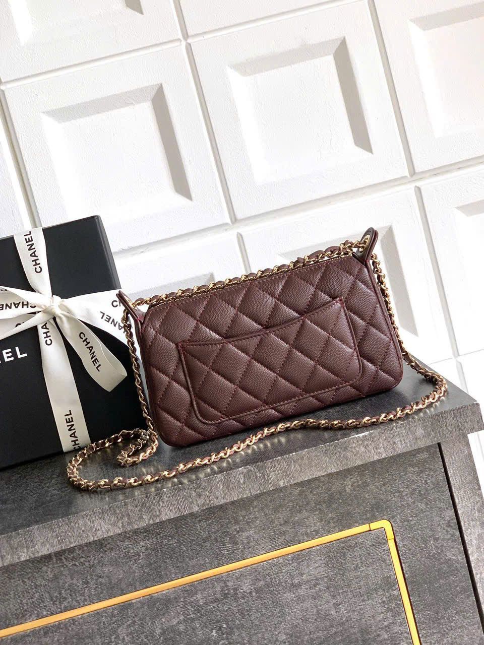 Chanel 25A Double Chain Bag Caviar