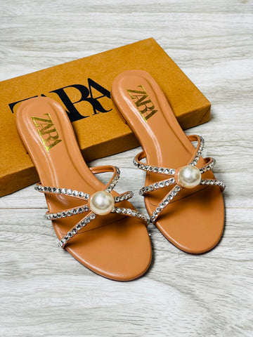 Zara Pearl Signature Slides