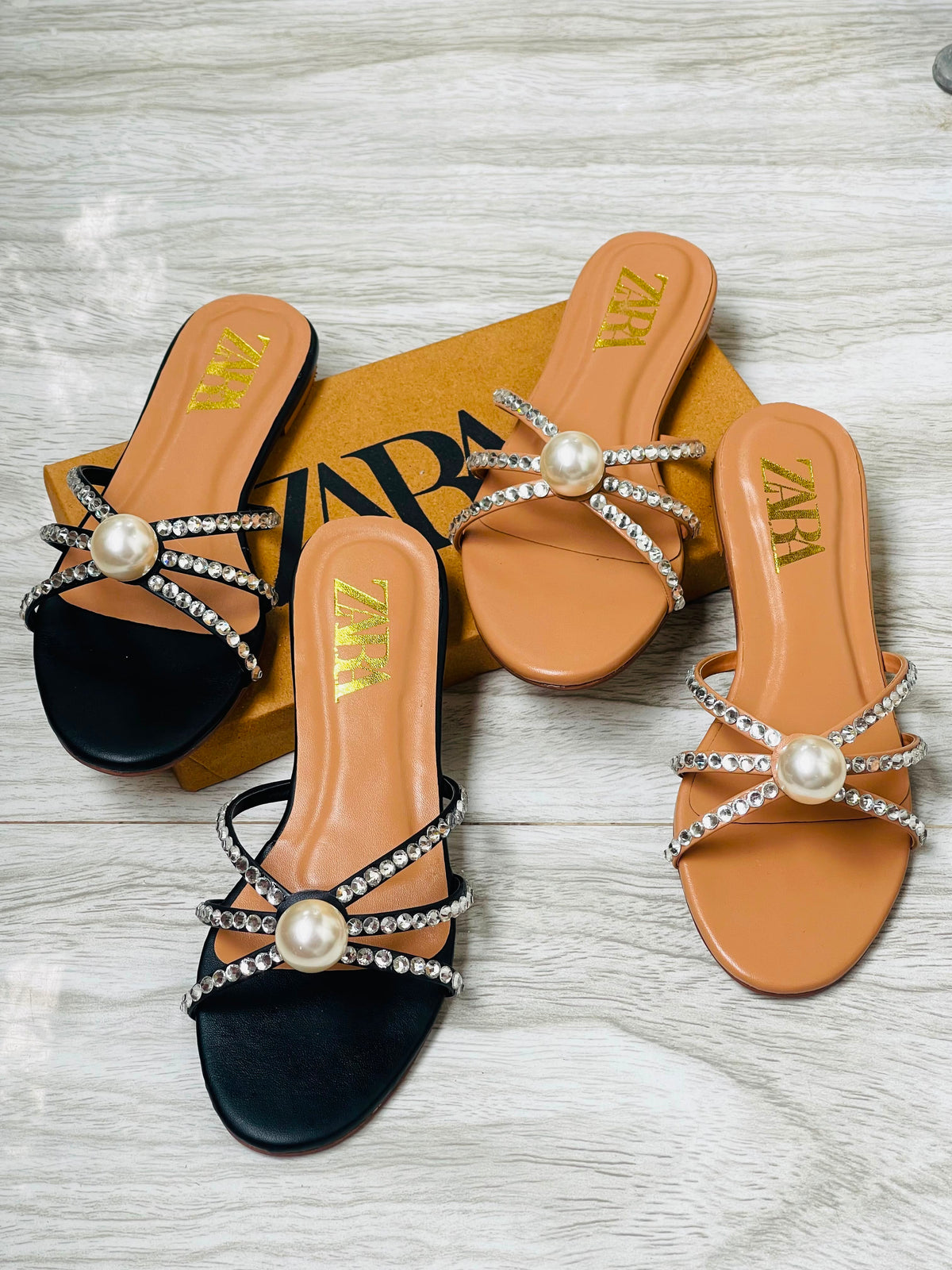 Zara Pearl Signature Slides