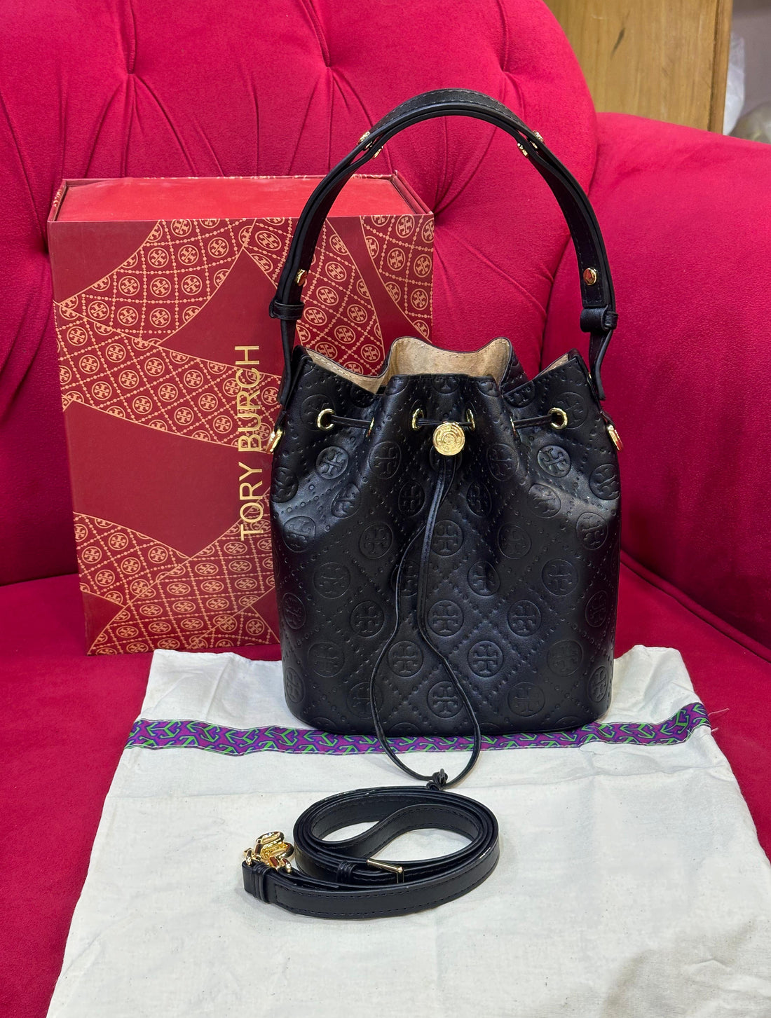 Tb Bucket Bag