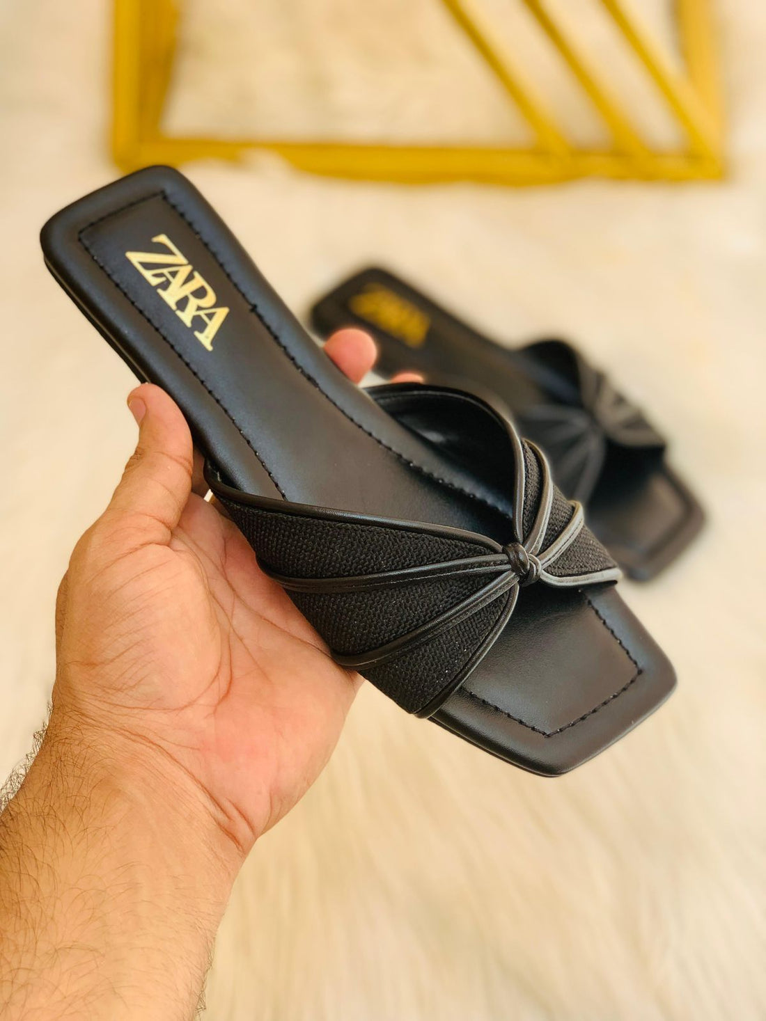 Zara Jutt Flat Slipper