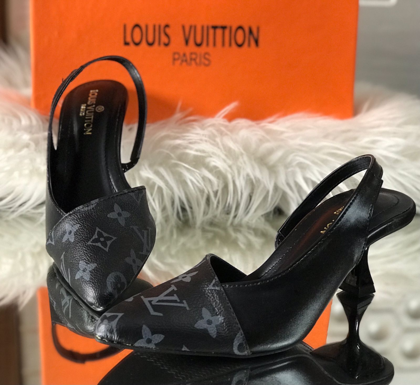 Lv Klien Heels